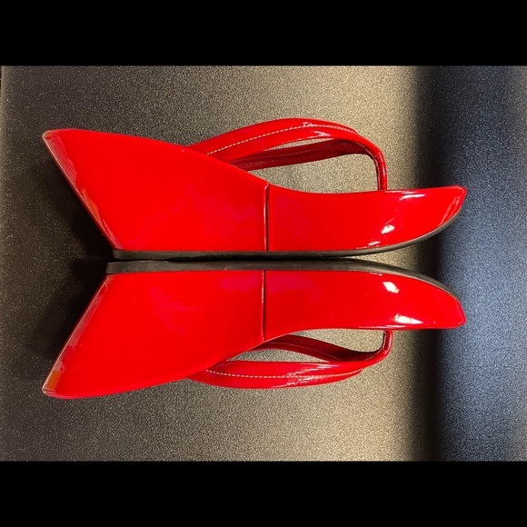 Prada Red Patent Leather Platform Thongs - Picture 3 of 8